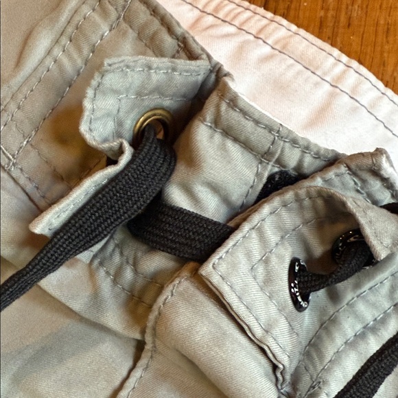 O'Neill Men's Casual Shorts - Tan, Grey, Yellow - Picture 5 of 5